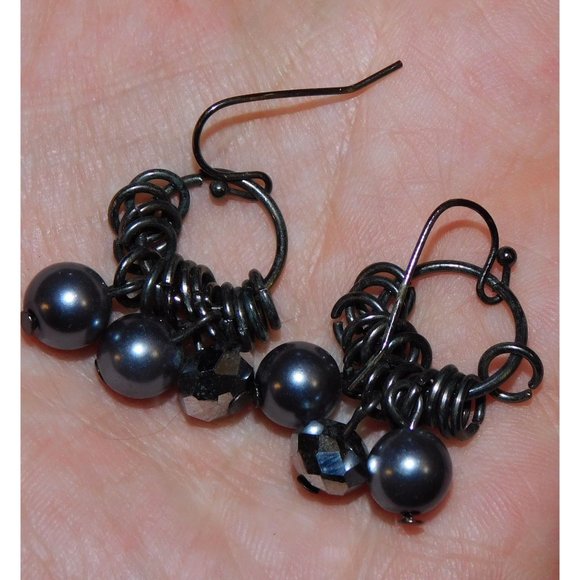 Gothic Chain Maille Beaded Earrings - Picture 1 of 4